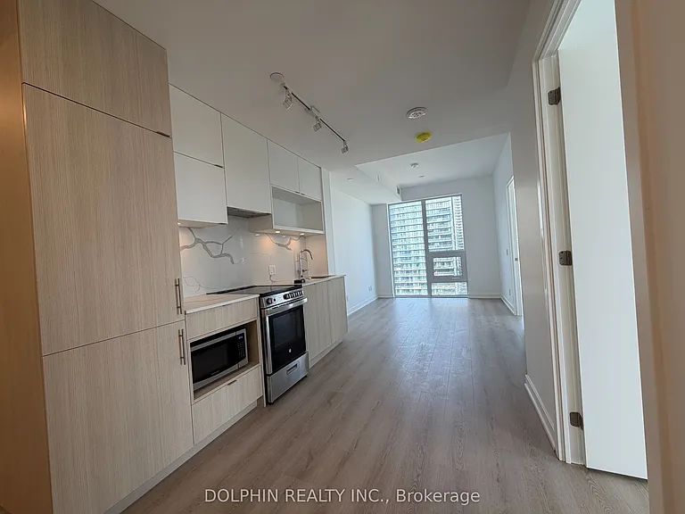 100 Queen St E #2903 — Photo 8