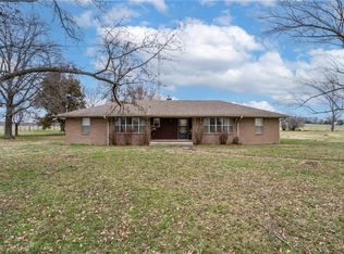 19352 Old Springtown Rd, Gentry, AR 72734