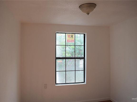 5th image of 752 N Morgan Ave
