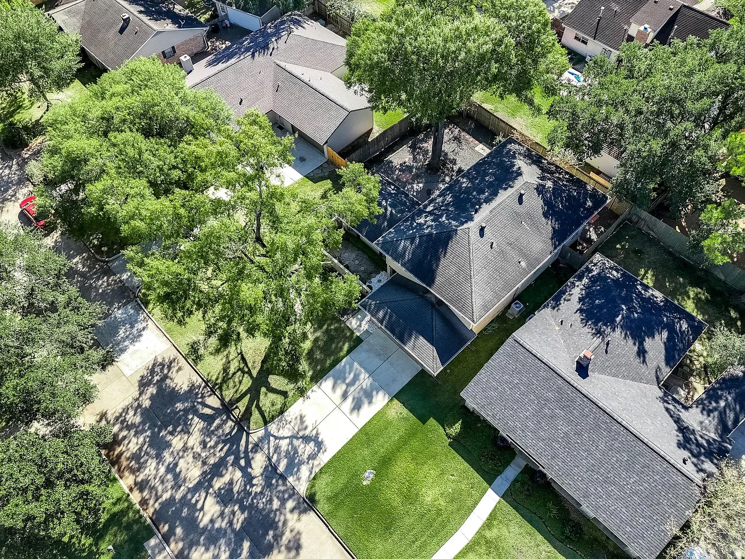5 bed, 4.0 bath, 2951 sqft, $3,400 — Photo 4