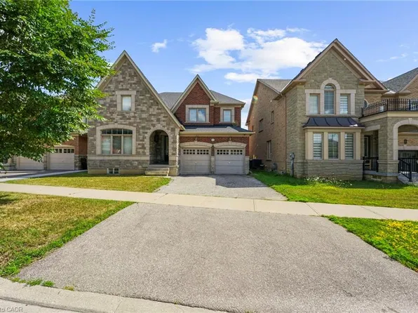 5 Decorso Dr N, Brampton, ON L6P 3T7