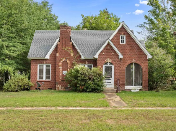 614 E Main St, Gurdon, AR 71743