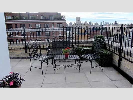 Sold by Stribling | media 23