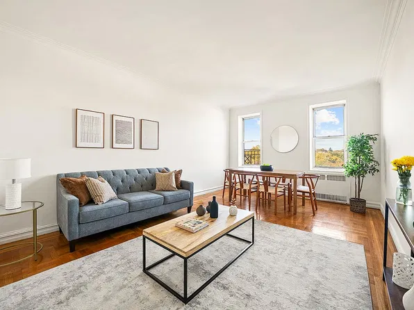 176 Seeley St APT 2F, Brooklyn, NY 11218