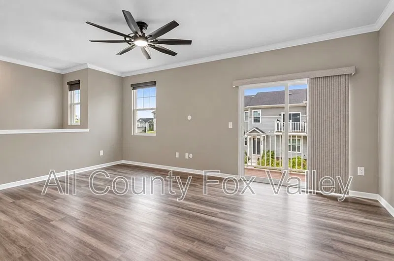 2 bed, 2.0 bath, 1468 sqft, $2,550 — Photo 3