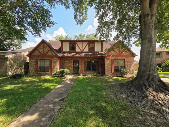 2310 Deer Meadow Dr, Missouri City, TX 77489
