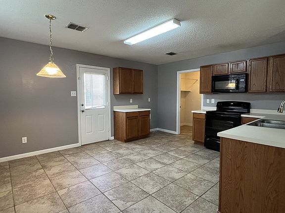 5th image of 1713 Beau Ln