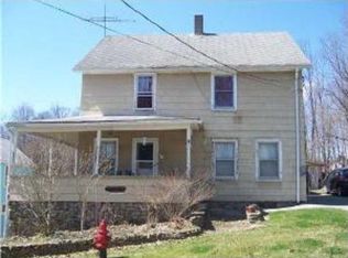 19 Poplar St, Warwick, NY 10990