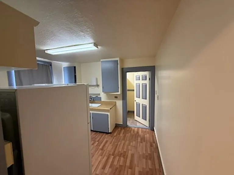 931 Main St — Photo 7