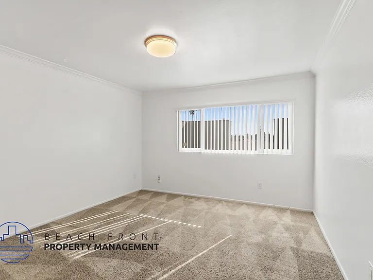 1422 S Knott Ave — Photo 5