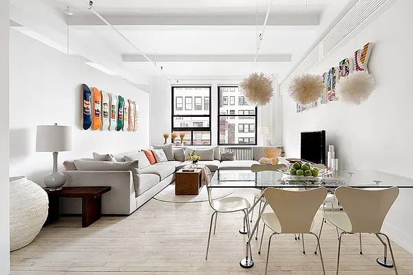 Sold by Compass | media 1