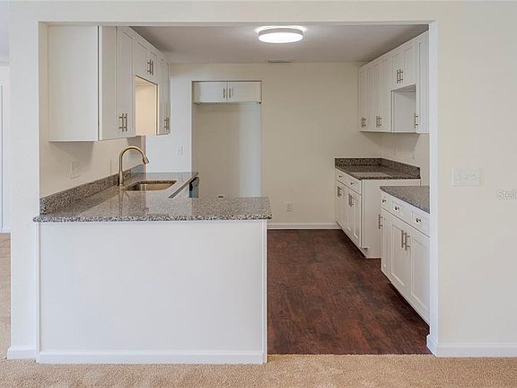 5th image of 635 Fairmont Ave APT D