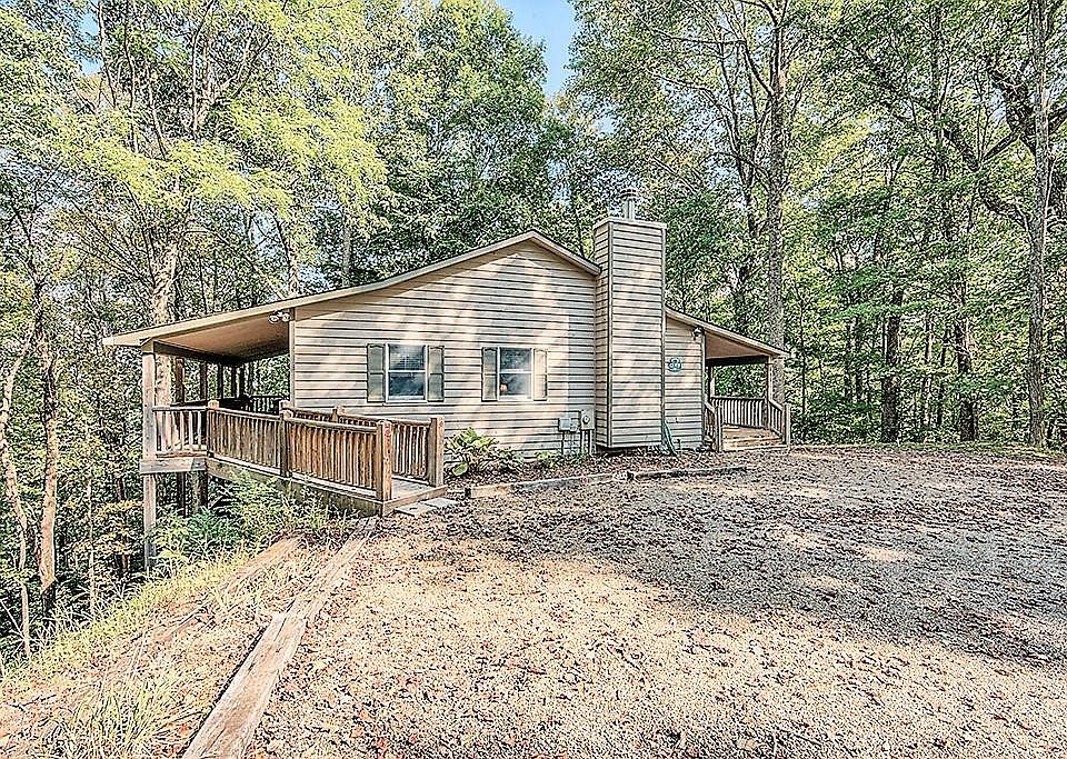 1st image of 151 Maplewood Dr