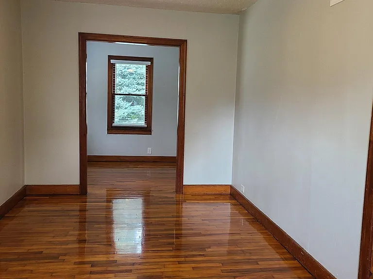 1302 SW Chicago St — Photo 8