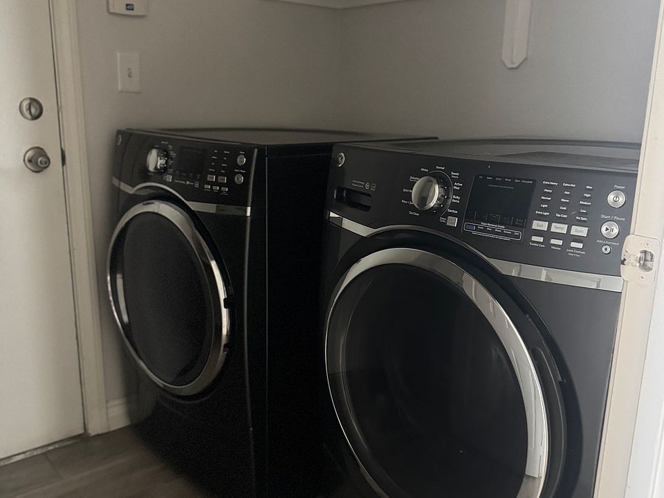 1st image of 6055 Dewberry Ct