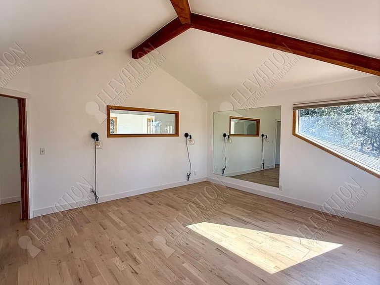 1955 NW Brogan — Photo 16