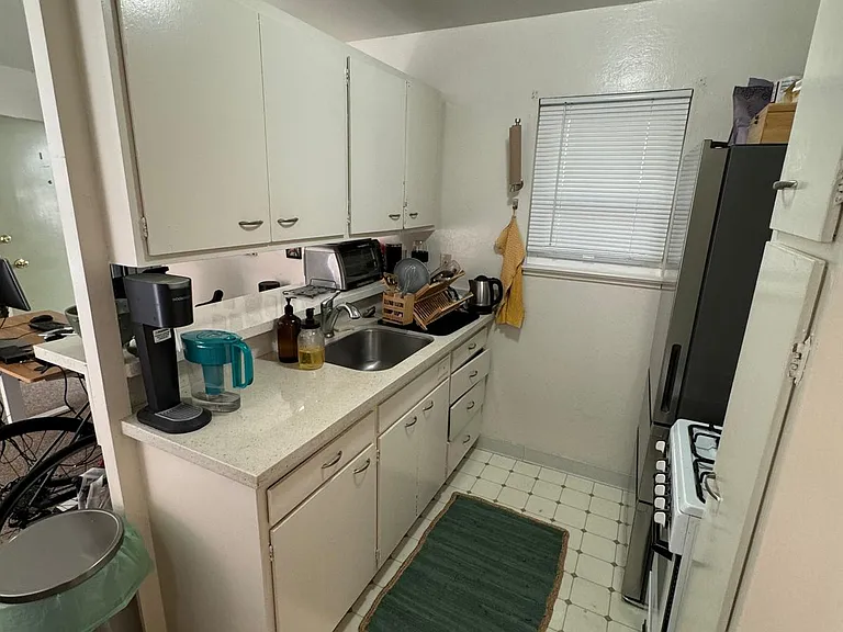 1611 McGee Ave #1 — Photo 7