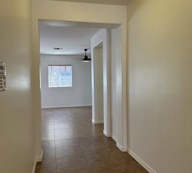 7509 S 27th Pl — Photo 9