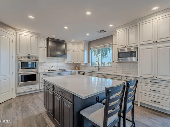 2476 W GOLDMINE MOUNTAIN Drive, San Tan Valley, AZ 85144