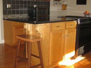 3 Steeplechase Ct, Johnson City, TN 37601