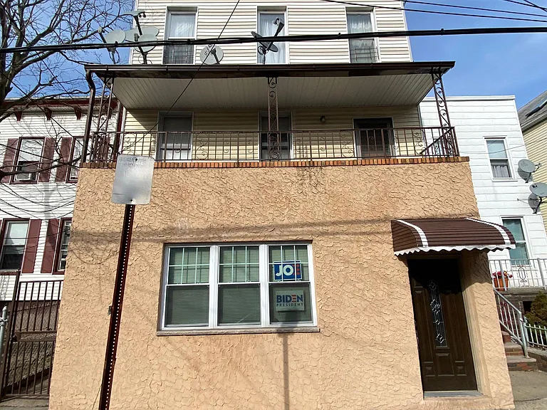 71 W 18th St #2 — Photo 1
