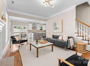 3613 Selwyn Farms Ln, Charlotte, NC 28209