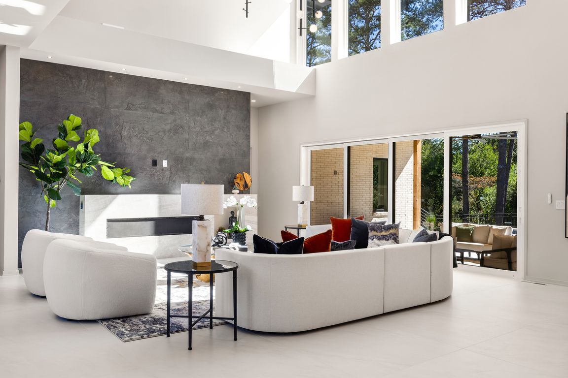 next background image