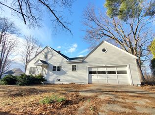 40 Central Ave, Waterville, ME 04901