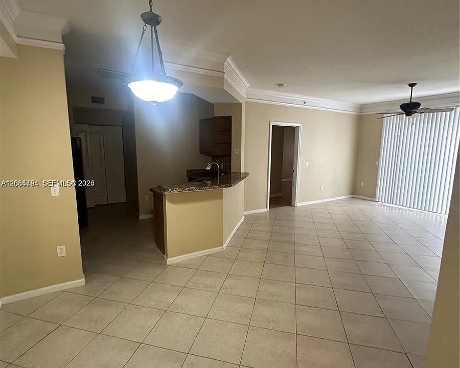 2212 Myrtlewood Cir E #2212
