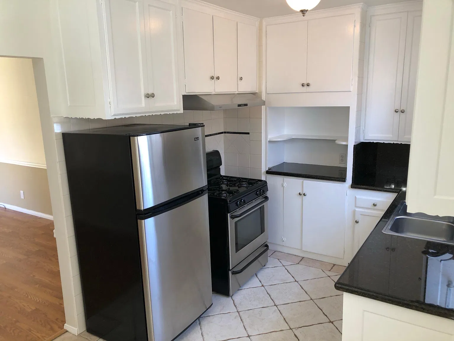 1 bed, 600 sqft, $2,100 — Photo 4
