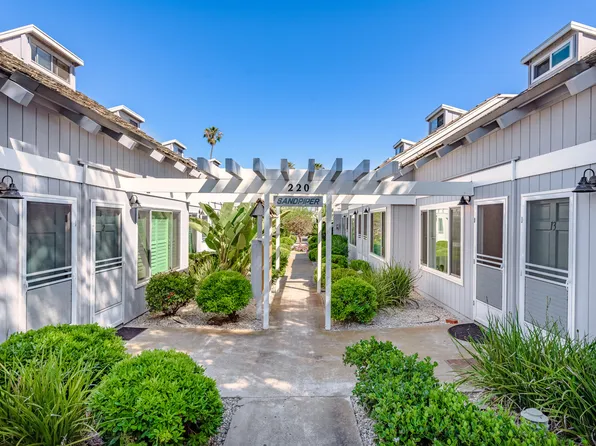 220 Elm Ave APT 9, Carpinteria, CA 93013
