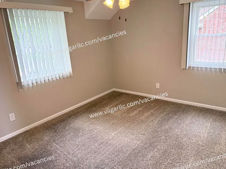229 Broadmoor Ave — Photo 15