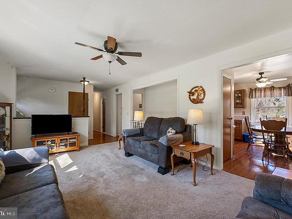 4th image of 6521 Howellsville Rd