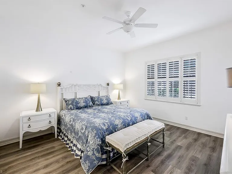 837 Sailaway Ln #204 — Photo 8