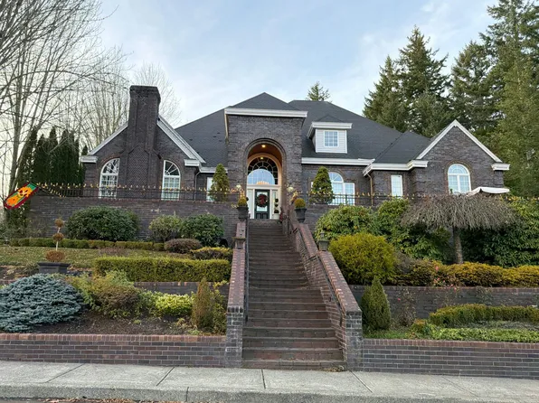 3889 SE Saint Andrews Pl, Gresham, OR 97080