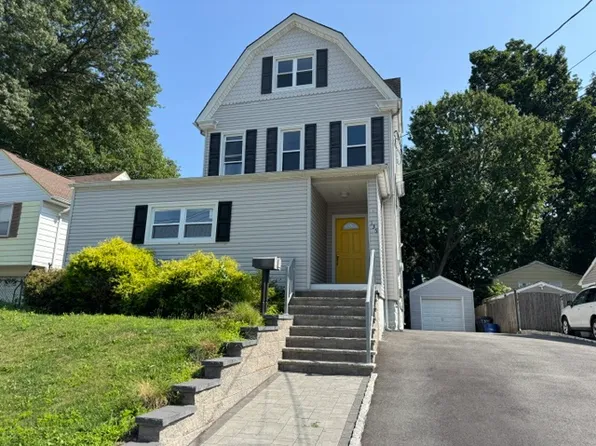 135 Cresskill Ave #2, Dumont, NJ 07628