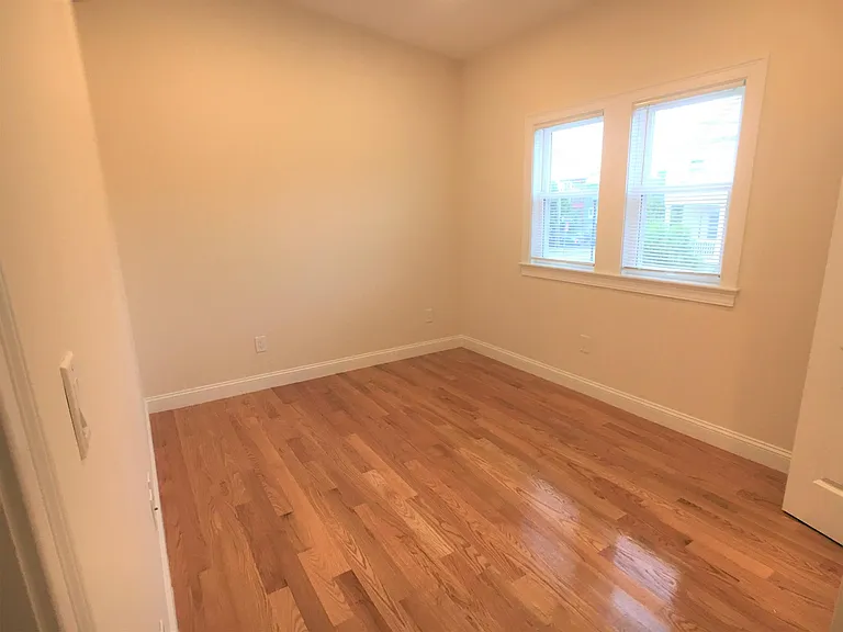 67 Temple St #2 — Photo 5