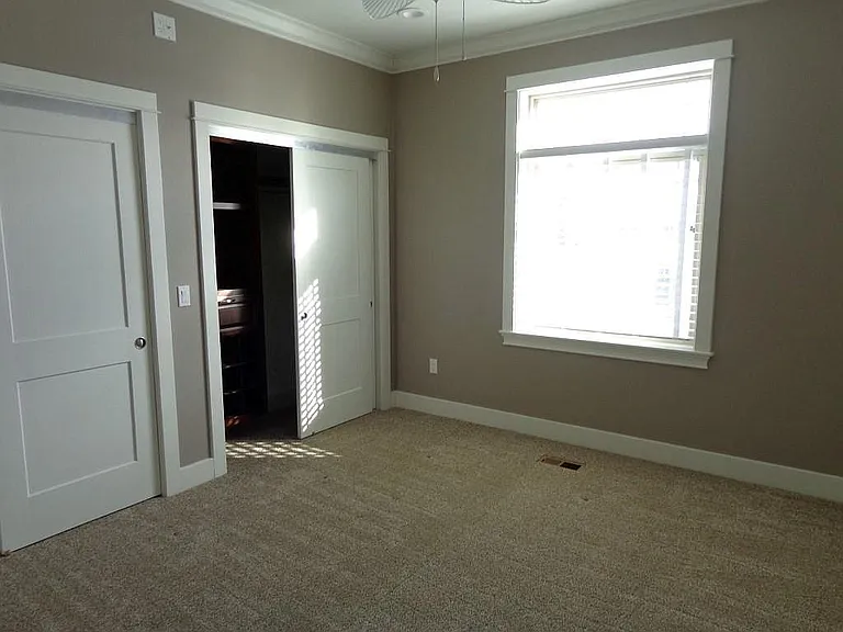 5708 Sandpiper Dr — Photo 4