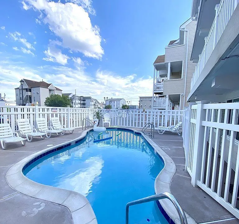 1501 Boulevard #28