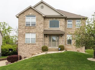 1922 Markley Dr, Sewickley, PA