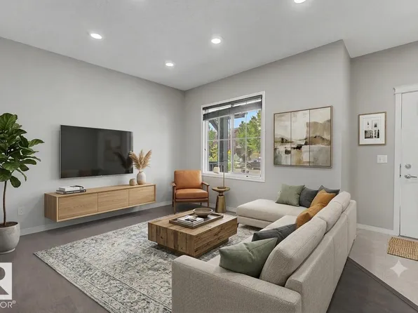 315 Watt Blvd SW, Edmonton, AB T6X 1X7