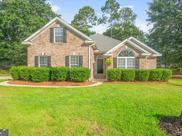 18 Forest Vw W, Richmond Hill, GA 31324