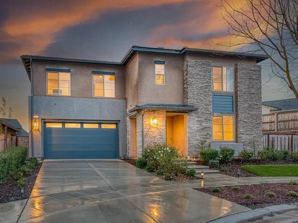 4338 Monarch Pl, Madera, CA 93636