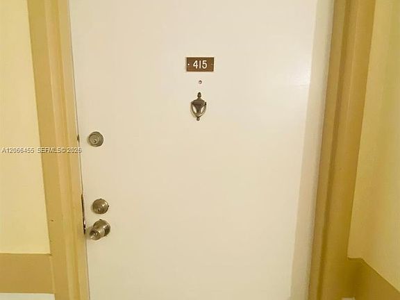 5th image of 4164 Inverrary Dr APT 415