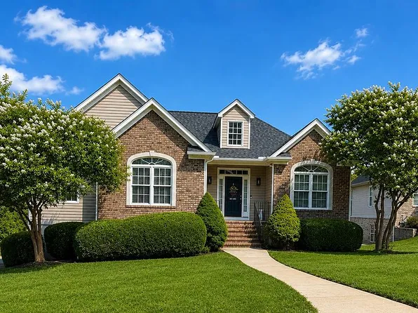 406 Raven Ct, Graham, NC 27253