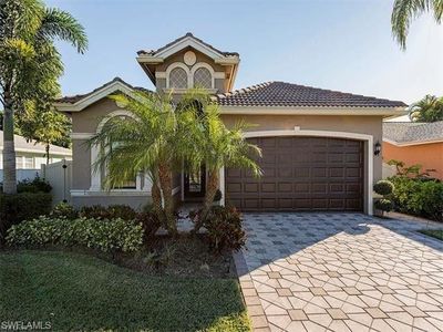 568 93rd Ave N, Naples, FL, 34108