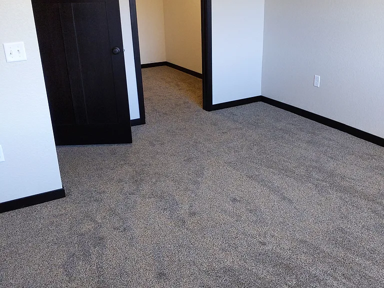 3149 Gateway Dr #5 — Photo 2