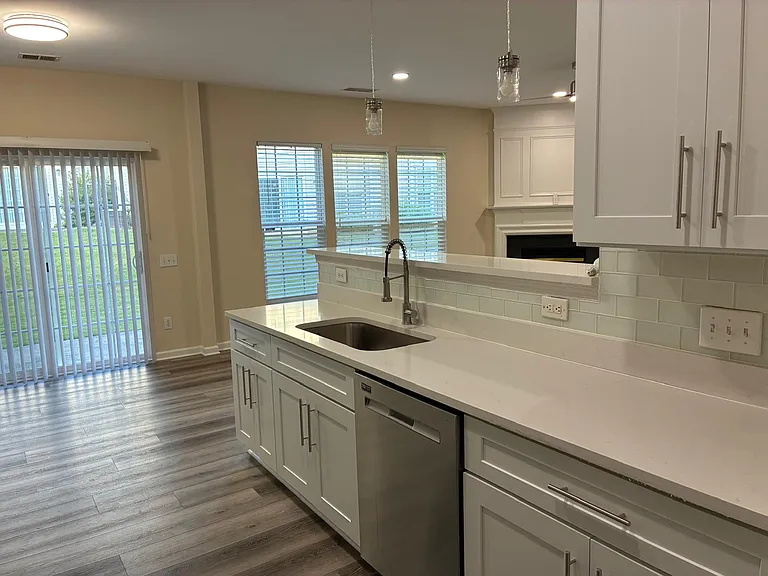 10217 Kendra Ct — Photo 16