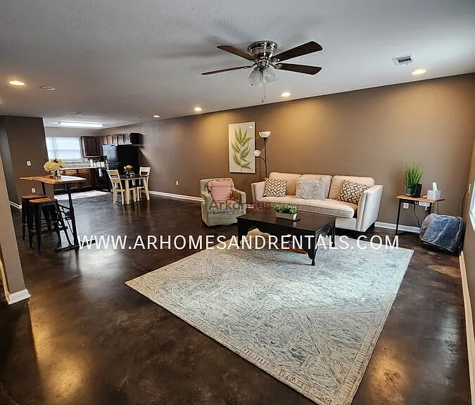 2506 Ridgeland Cir #2 — Photo 2