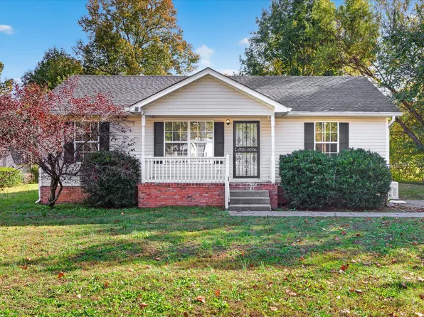 411 Buckeye Ln, Clarksville, TN 37042